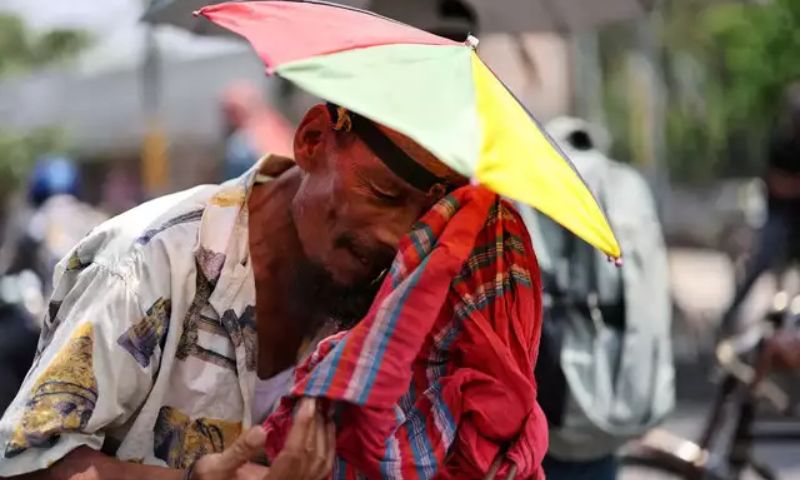 74 Dead as Heatwave Takes Heavy Toll on India Amid Elections