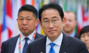 Japanese PM Calls for Global Efforts to Achieve Peace in Ukraine