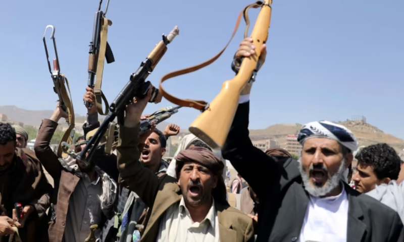 Yemens Financial Crisis Deepens As Houthi Government Bank Rivalry Intensifies