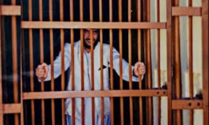 Shabir Shah, India, Hurriyat, Jammu and Kashmir Democratic Freedom Party, Tihar jail,