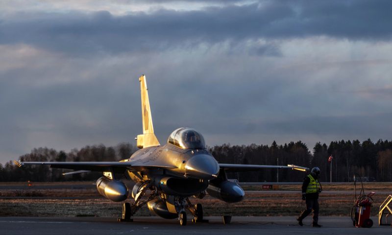 Norway, F-16 fighter jets, Ukraine, Russian air attacks, Norwegian government, NATO summit, Washington,