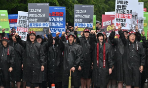 Samsung, Electronics, Workers, Strike, Push, Wage, Increase