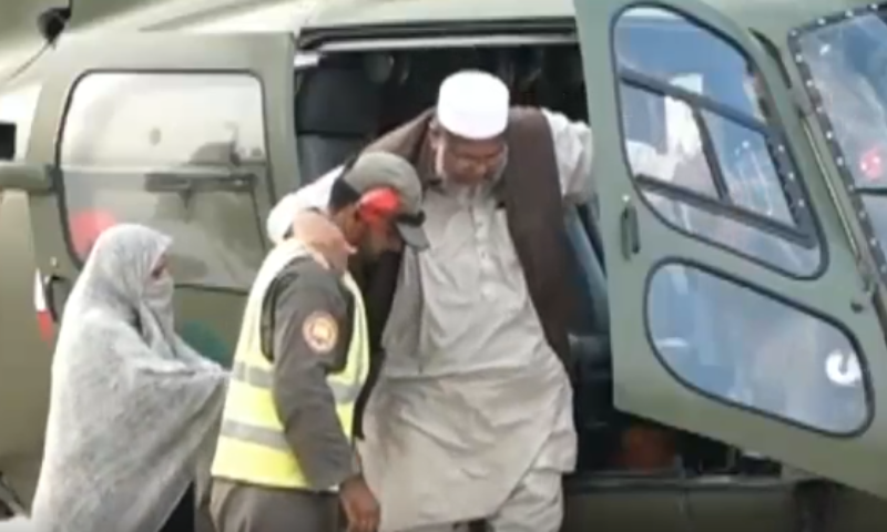 Pakistan Army Rescues Tourist in Kumrat 2