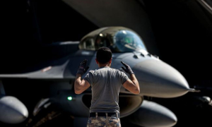 Ukrainian pilots, F-16, F-16 fighter jet, Romania, Romanian defense ministry, Ukraine, Kyiv, NATO countries, France,