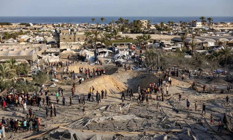 Israel, Gaza, Hamas, Palestinians, Khan Younis, School, UNRWA, Refugee Camp, Bombardment