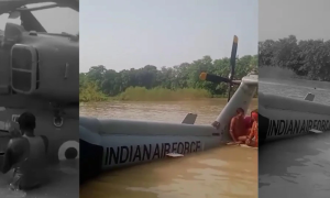 Advanced Light Helicopter, Dhruv, emergency landing, flood relief, Bihar, Sitamarhi district, Indian Air Force, IAF helicopter,
