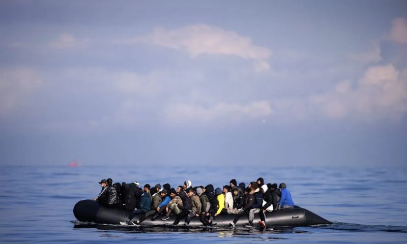 French, Coast, Migrant, Boat, Infant, Dies, Sinking