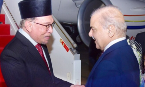 Malaysian Prime Minister Arrives in Pakistan on Three-Day Official Visit
