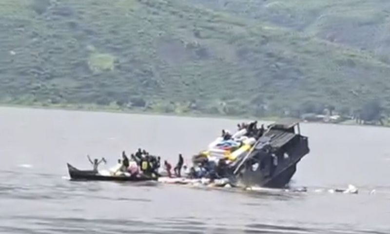 DR Congo, Ferry, Busira River, Government, Christmas, Africa