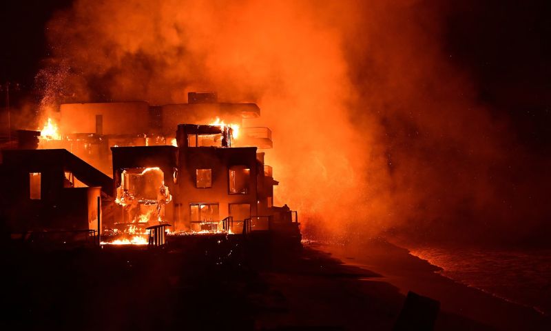 Paris Hilton, Home, Fire