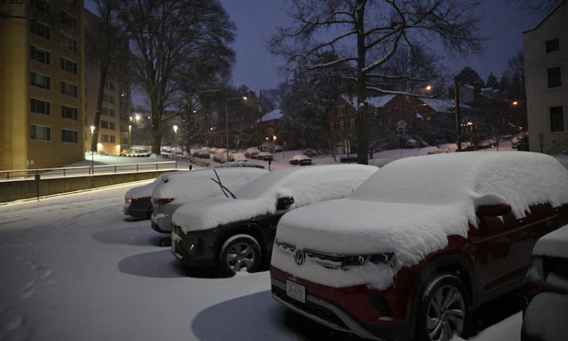 US, chilly winds, snow, blizzard warning