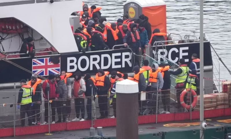 English Channel, UK, Britain, Migrants, Keir Starmer, France, Europe,