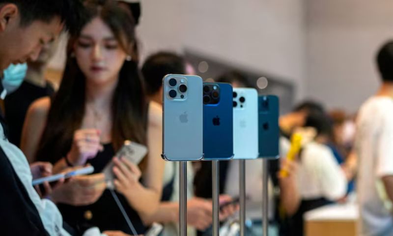 iPhone, Apple, China, Huawei, WeChat Pay, Alipay