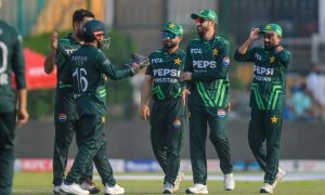 Pakistan, South Africa, Tri-Nation Series, National Stadium, Karachi