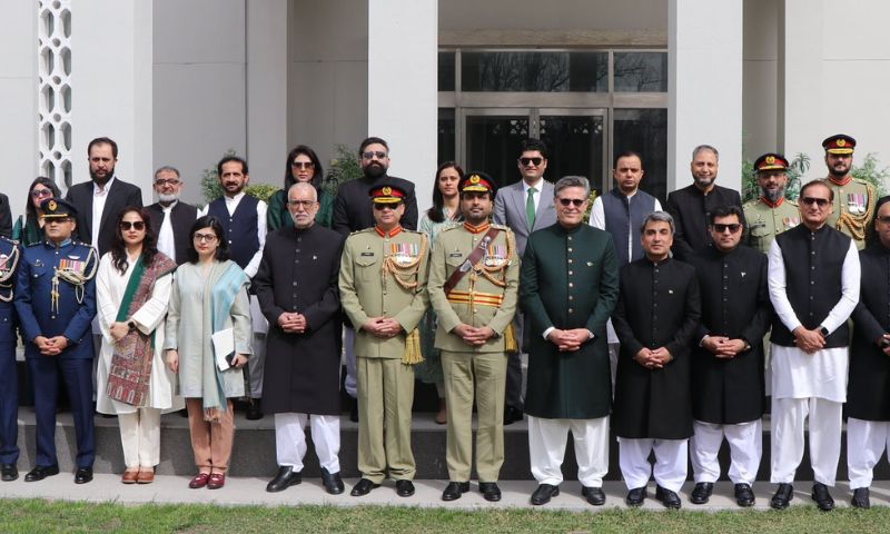 Pakistan 15