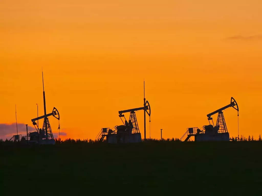 china discovers major new oilfield off shenzhen