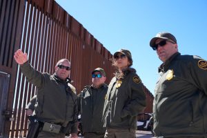 noem border