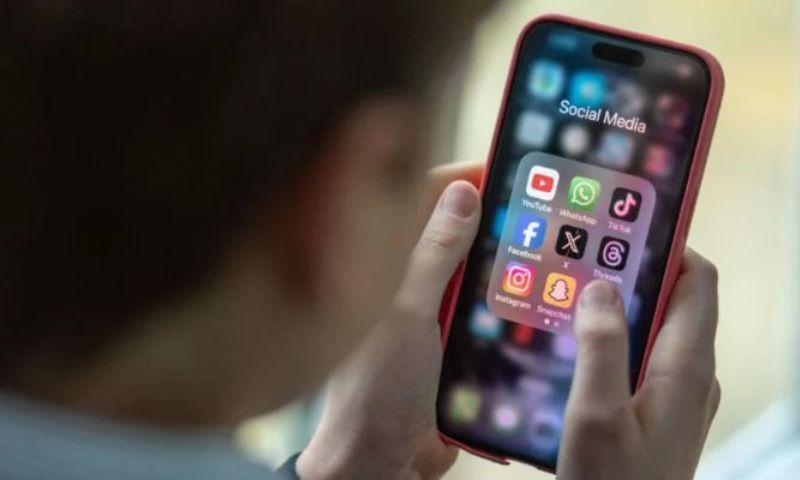 Australia, Social Media, Ban, Teenagers, YouTube, Facebook, Instagram, Google, Alphabet,