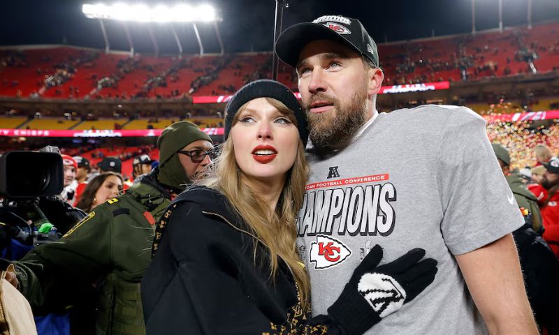 Taylor Swift, Travis Kelce, Engagement, Instagram, Singer,