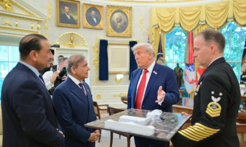 PM Sharif Meets Trump at White House Amid Warming US-Pakistan Ties