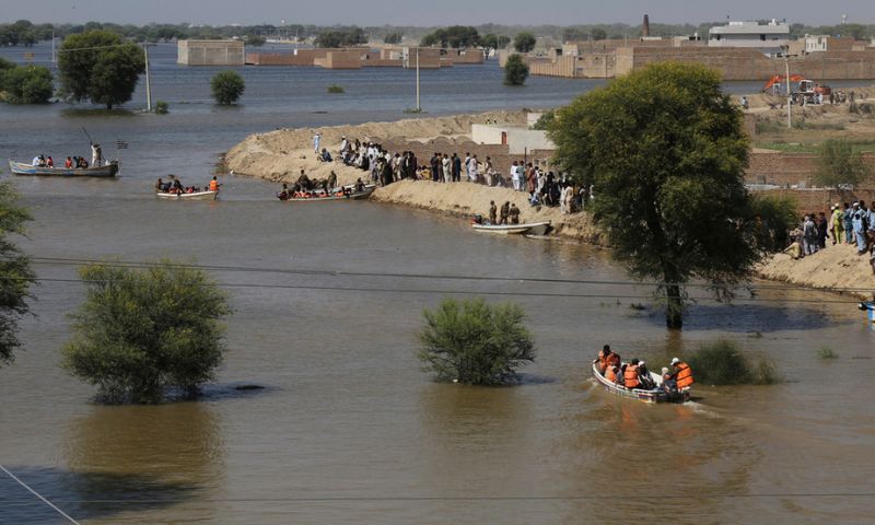 Floodwaters, Pakistan, City, Towns, Evacuations