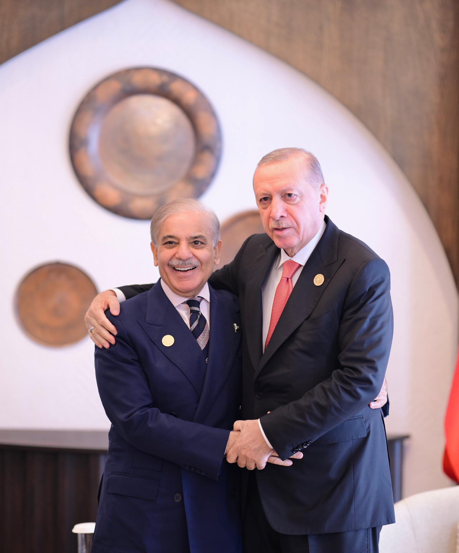 08598c3f ee88 4a3c b8e6 f6f351c58335