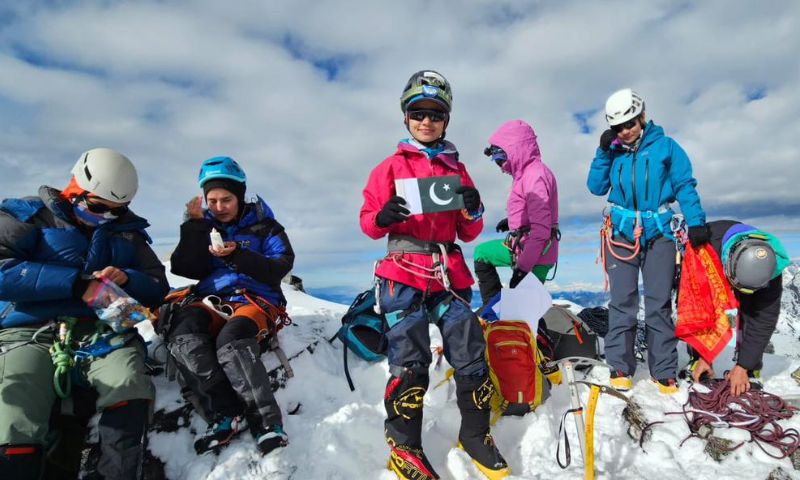 Pakistan, Yalung Ree Peak, Nepal, Mountaineers, Skardu, Baltistan, Mountains, Peaks, Amina Hanif, Sadiqa Hanif,