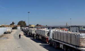 Israel Halts Humanitarian Aid to Gaza Amid Renewed Strikes