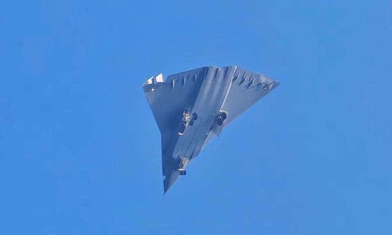J-36, China, prototype, fighter, test flight, Chengdu