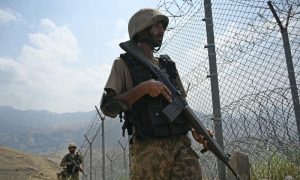 Pakistan Briefs Foreign Diplomats on Border Tensions with Afghan Taliban