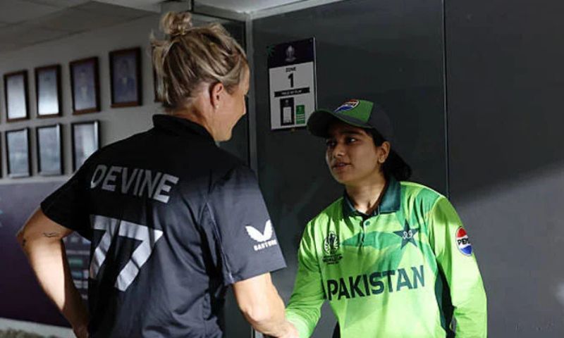 Pakistan 1 7