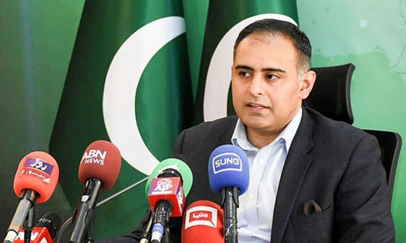 Economy, Pakistan Inflation, exports, privatisation, PIA, investment, finance