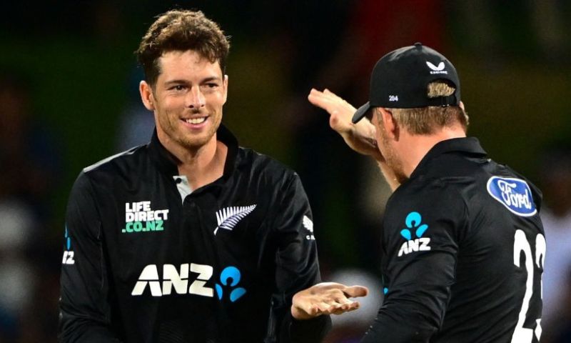 Mitchell Santner, New Zealand, Whitewash, England