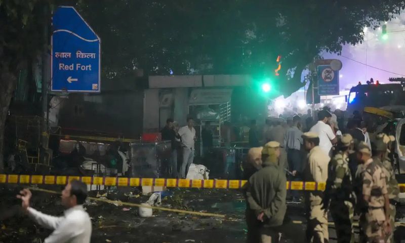 New Delhi Red Fort Gas Cylinder Explosion: Facts Amid Social Media Misinformation