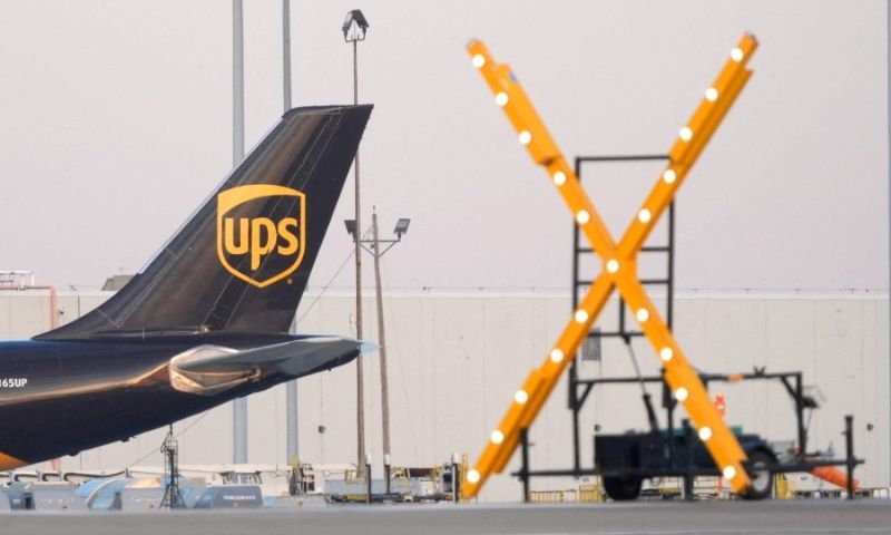 UPS, FedEx, MD-11 Cargo Planes, Crash, US, Boeing,