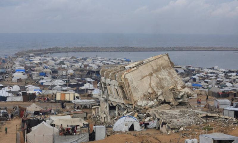 Israeli Strikes Kill 10 Palestinians in Gaza Despite US-Brokered Ceasefire