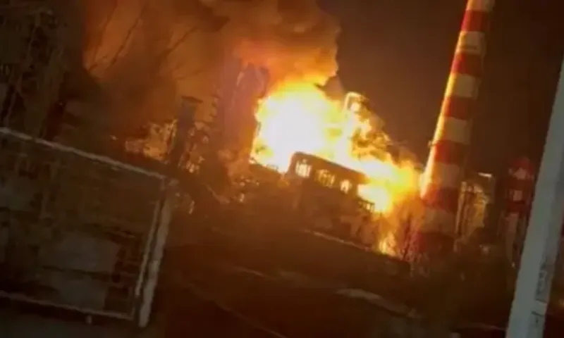 Ukraine Strikes Russian Oil Refinery Near Moscow