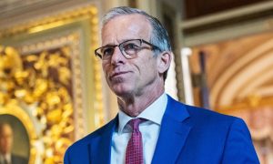 US Government Shutdown, Record, Donald Trump, Congress, Republican, Democrats, Jobs, Healthcare,