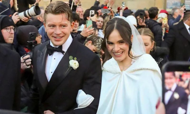 Holly Ramsay, Marries, Olympic Swimmer, Adam Peaty, Wedding, British, Bath Abbey,