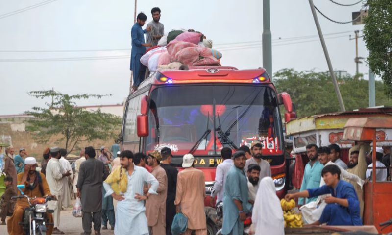 Pakistan 3 4