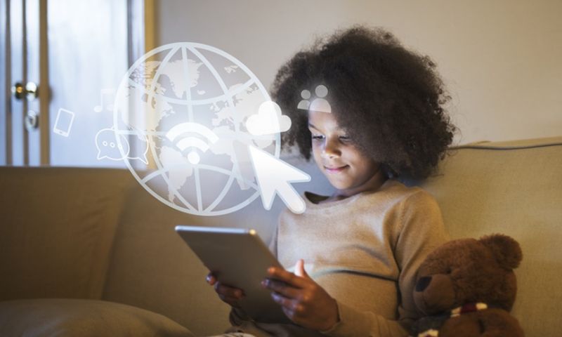 United Arab Emirates, Tightens, Digital Platform, Rules, Protect, Children