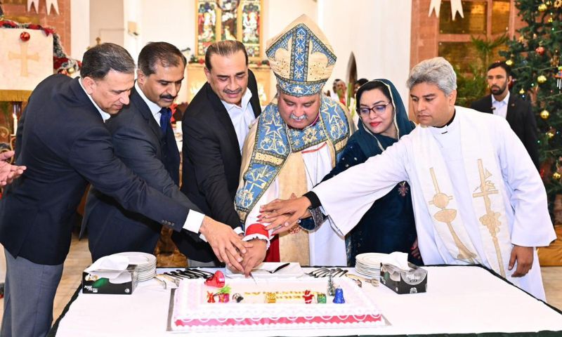 Pakistan Armed Forces, Christians, Christmas, ISPR, CDF, Field Marshal, COAS, Prime Minister, President, Christ Church