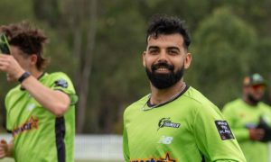Sydney Thunder, Shadab Khan, Brisbane Heat, BBL 15, Manuka Oval, Four-Wicket Haul