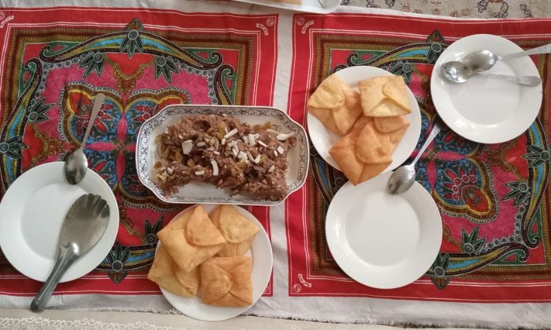 Hunza, Foods, Mountain Peaks, Chap Shuro, Hareesa, Gilgit, Skardu, Pakistan, Nauroz, Sharbat, Diram Phitti, Burus Sapik, Gyalin, Mul, Mulida, From Needle-Sharp Peaks to Nurturing Plates: Life and Food in Pakistan’s Hunza Valley