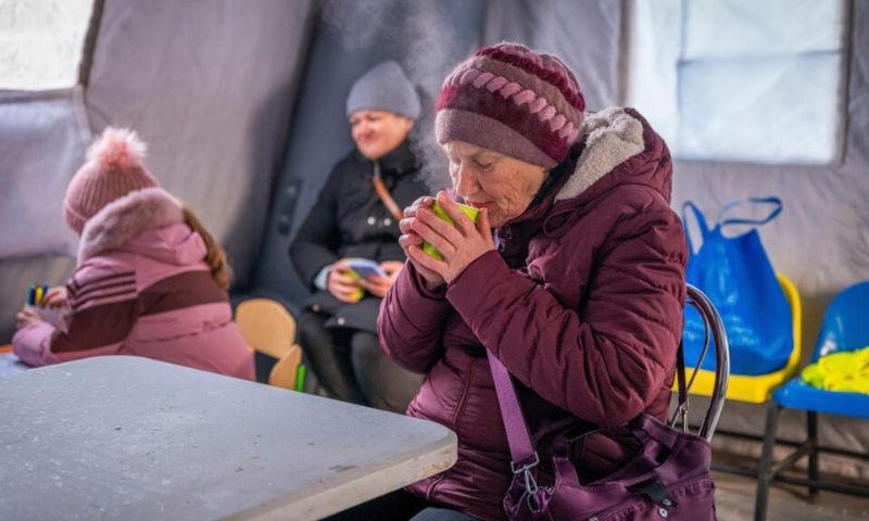 Kyiv’s Elderly Face Freezing Ordeal After Russian Strikes Knock Out Energy Supply