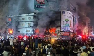 Six Dead, 58 Missing as Fire Engulfs Karachi Shopping Mall