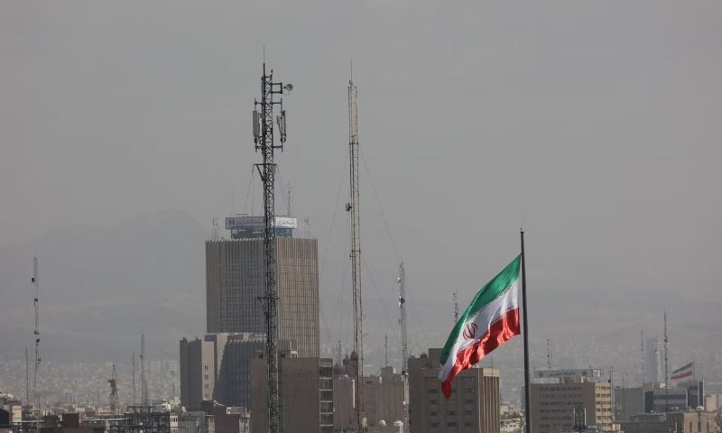 Airlines Suspend Middle East Flights After US-Israel Strikes on Iran