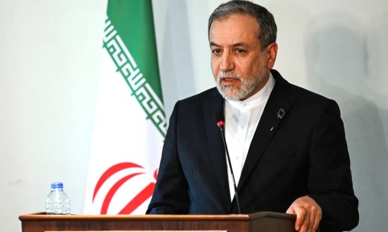 Iran Sees 'Good Chance' of Diplomatic Solution to US Standoff