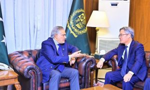 Pakistan, China Discuss Diplomatic Efforts to De-escalate Middle East Conflict