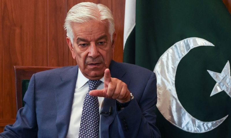 Pakistan Defence Minister Warns India of Strong Response to Any 'False-Flag Operation'